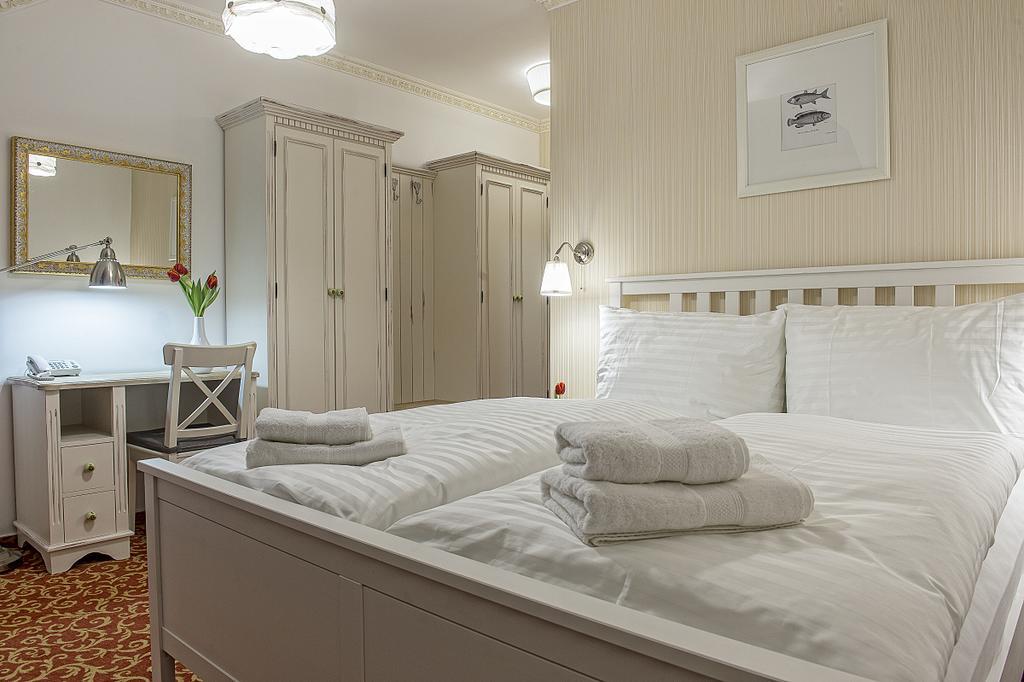 Hotel Pod Bránou Bardejov Habitación foto