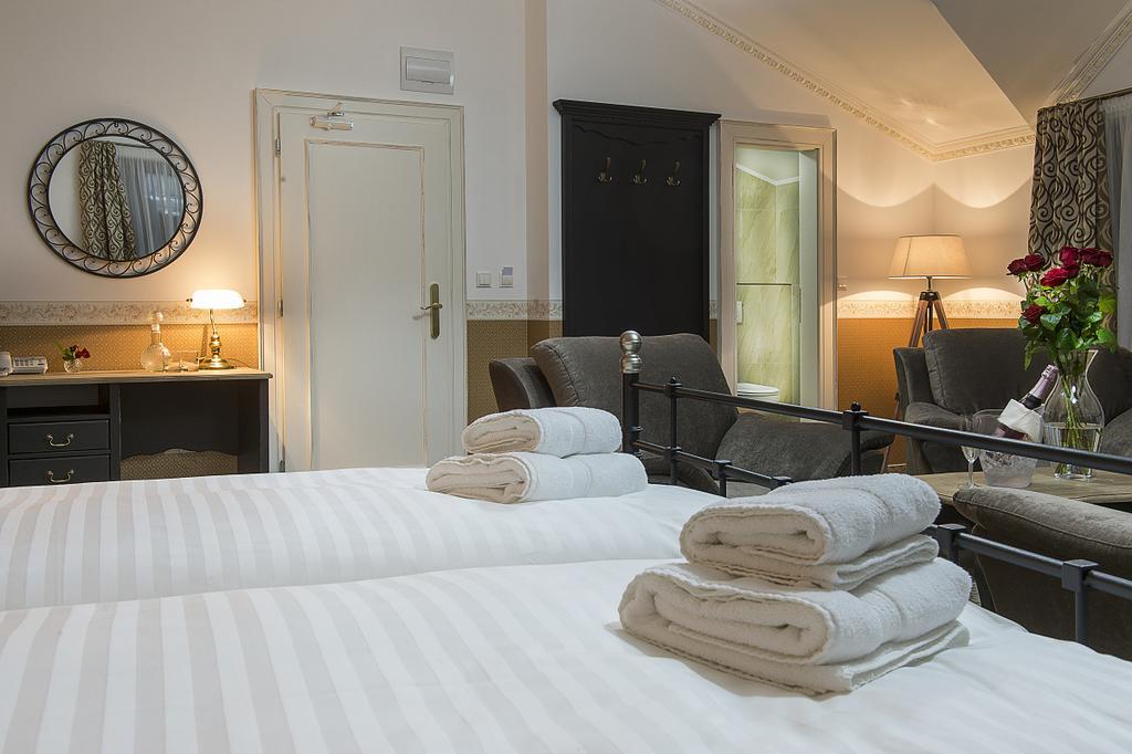 Hotel Pod Bránou Bardejov Habitación foto